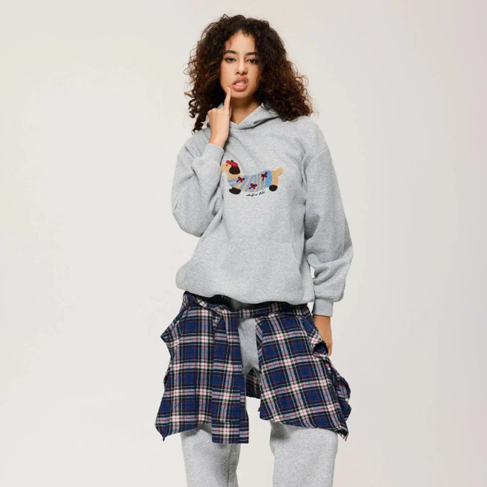 Milo – Sweat à capuche oversize unisexe avec broderie teckel